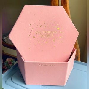 Victoria secret box